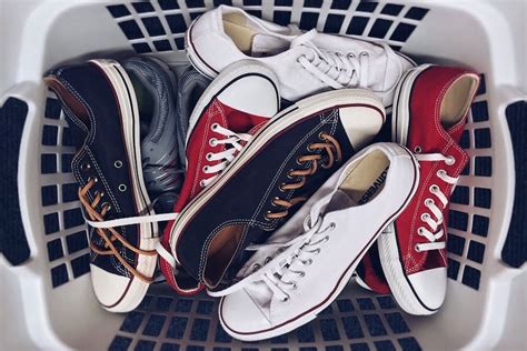 are converse machine washable.